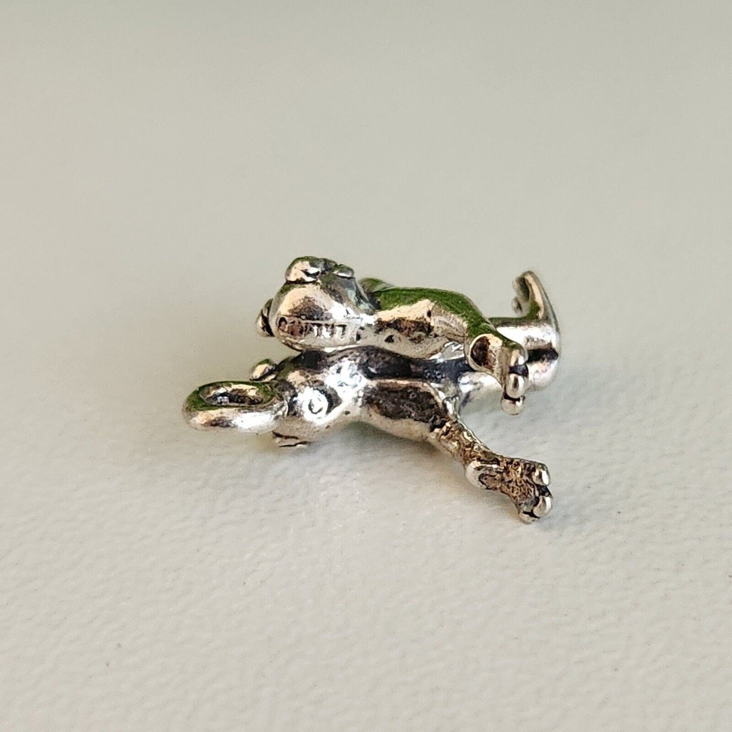 925 Sterling Silver Dancing Frogs Charm
