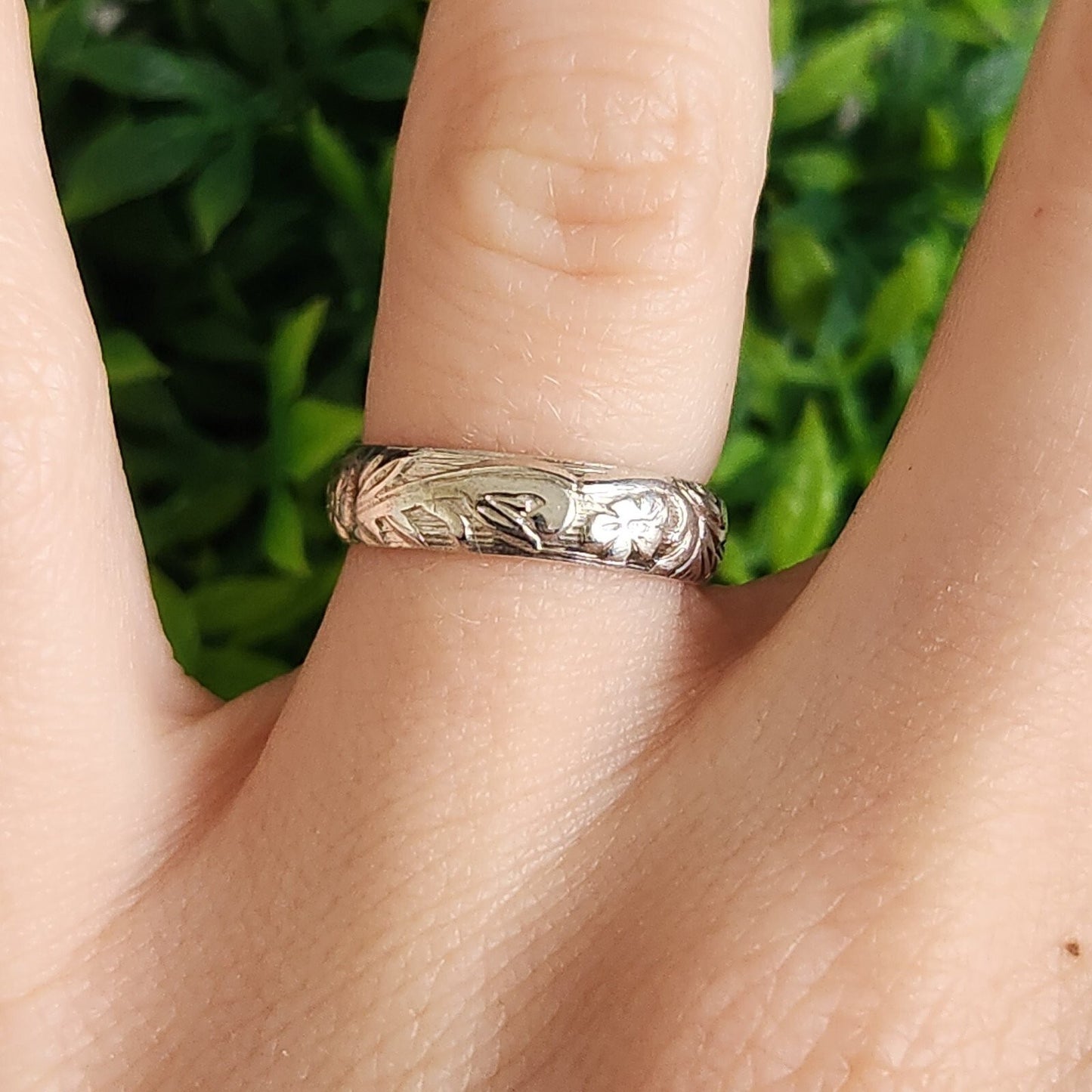 925 Sterling Silver Antique Floral Ring
