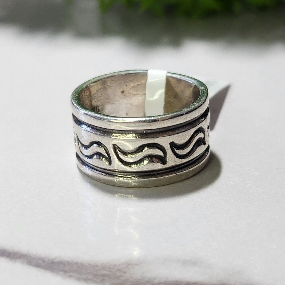 925 Sterling Silver Wavy Band