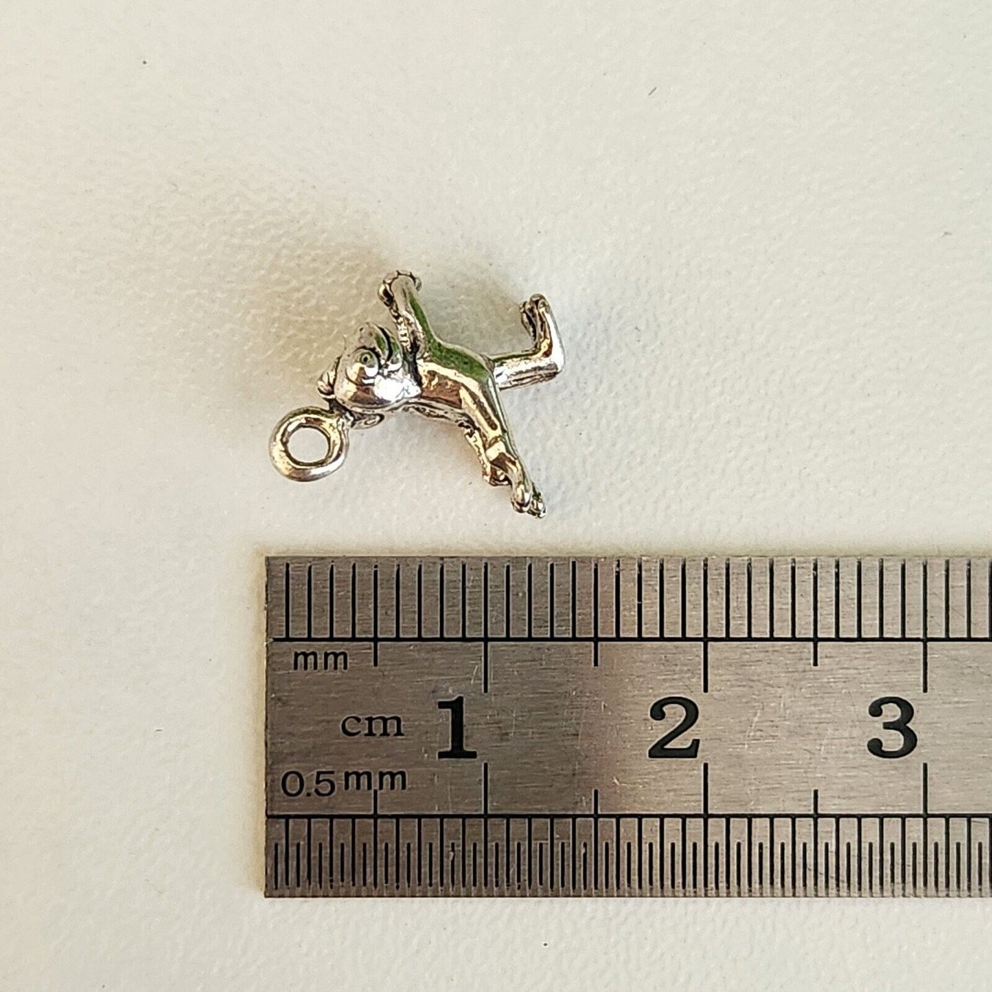 925 Sterling Silver Dancing Frogs Charm