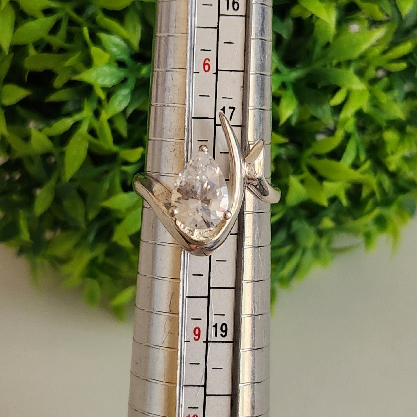 925 Sterling Silver Pear CZ Design Ring