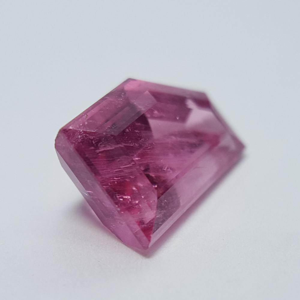 Tourmaline - 2.43ct Irregular Pentagon Gemstone - Spada Diamonds