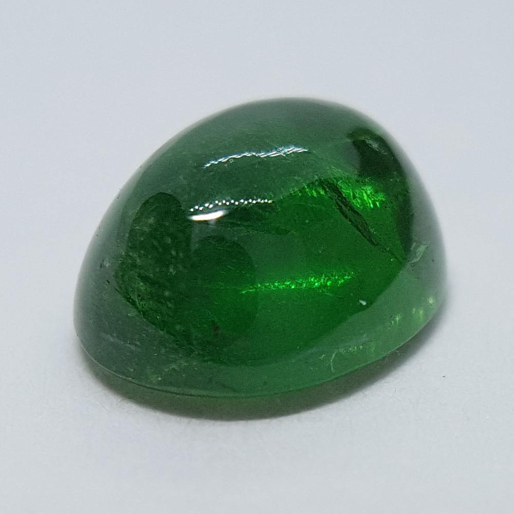 Tsavorite - 2.89ct Oval Cabochon Gemstone - Spada Diamonds