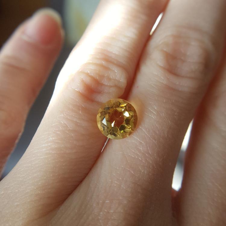 Citrine - 1.78ct Round Gemstone - Spada Diamonds