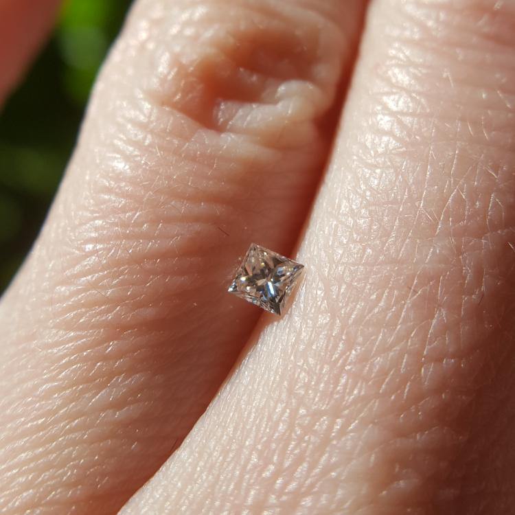 Natural 0.16ct H SI1 Square Princess Diamond - Spada Diamonds