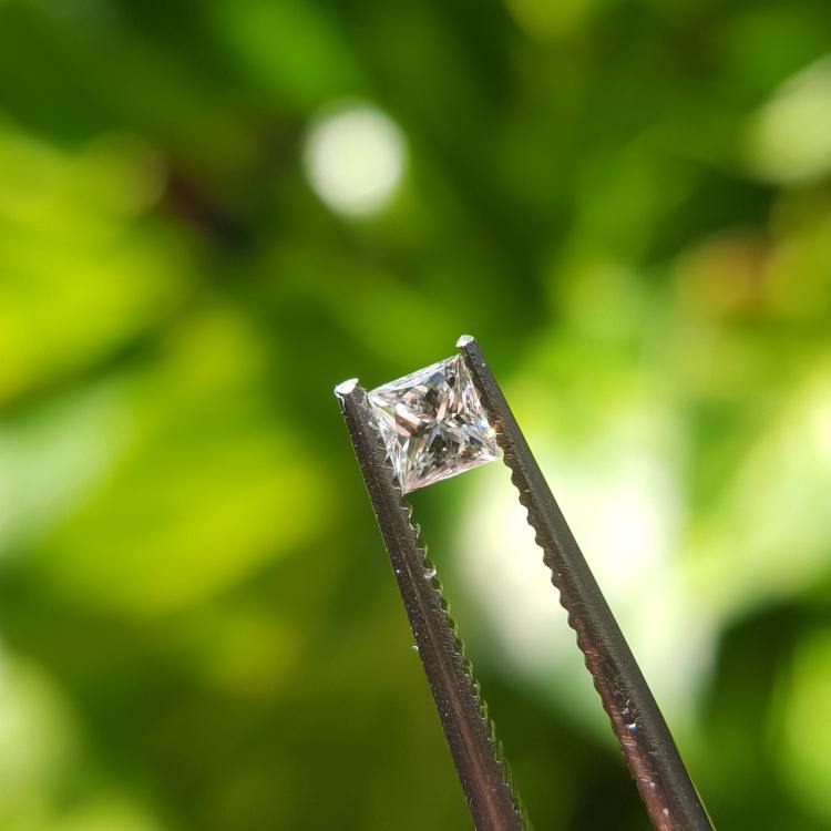 Natural 0.19ct G SI1 Square Princess Diamond - Spada Diamonds