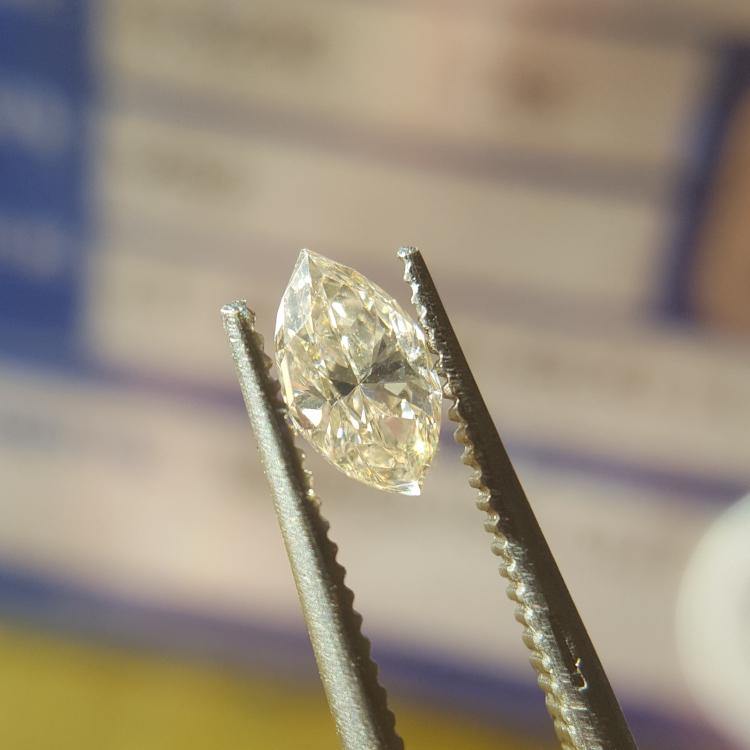 Natural 0.52ct L VS2 Marquise Diamond - Spada Diamonds