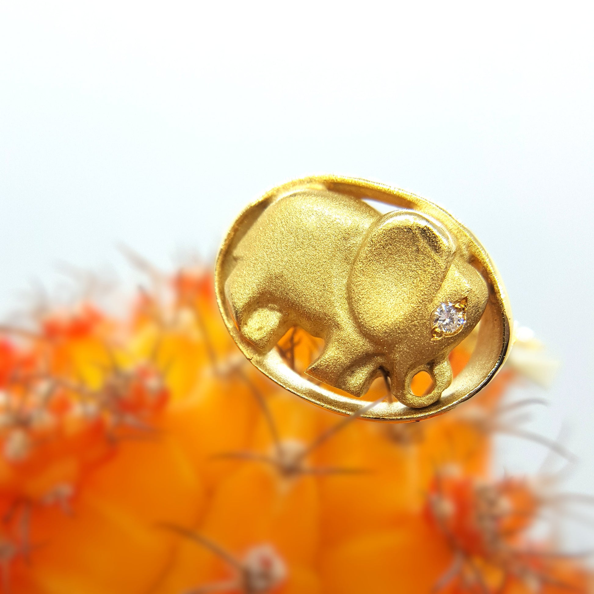18 karat yellow gold and diamond african elephant ring