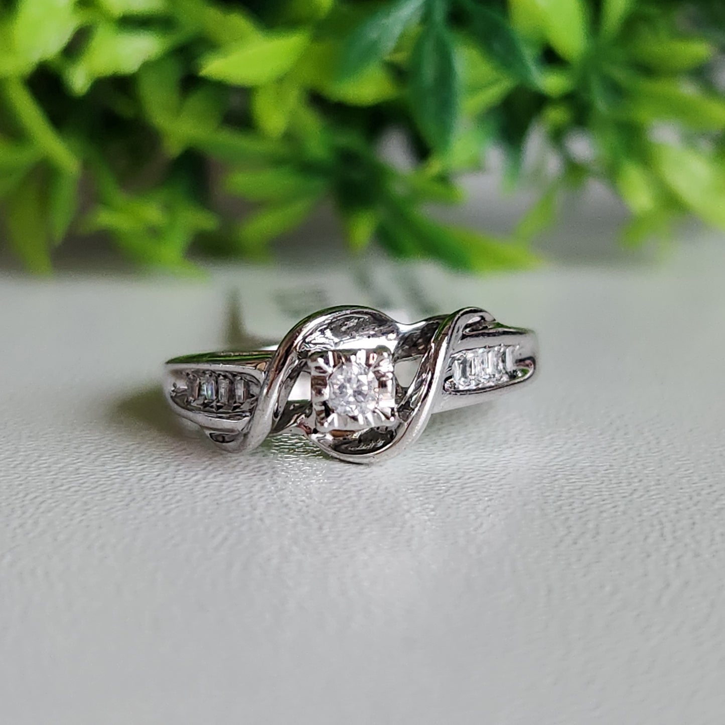 925 Sterling Silver Diamond 0.18ctw Engagement Ring