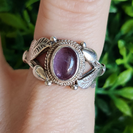 925 Sterling Silver Amethyst Leaves Ring