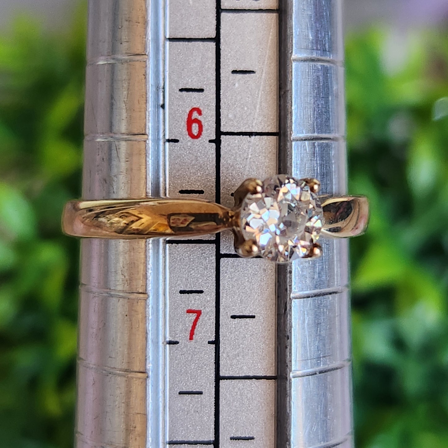 9kt Yellow Gold and Diamond 0.40ct J VS2 Ring
