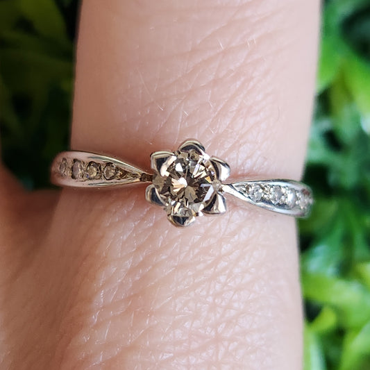 9kt White Gold and Diamond 0.30ct M VS Ring