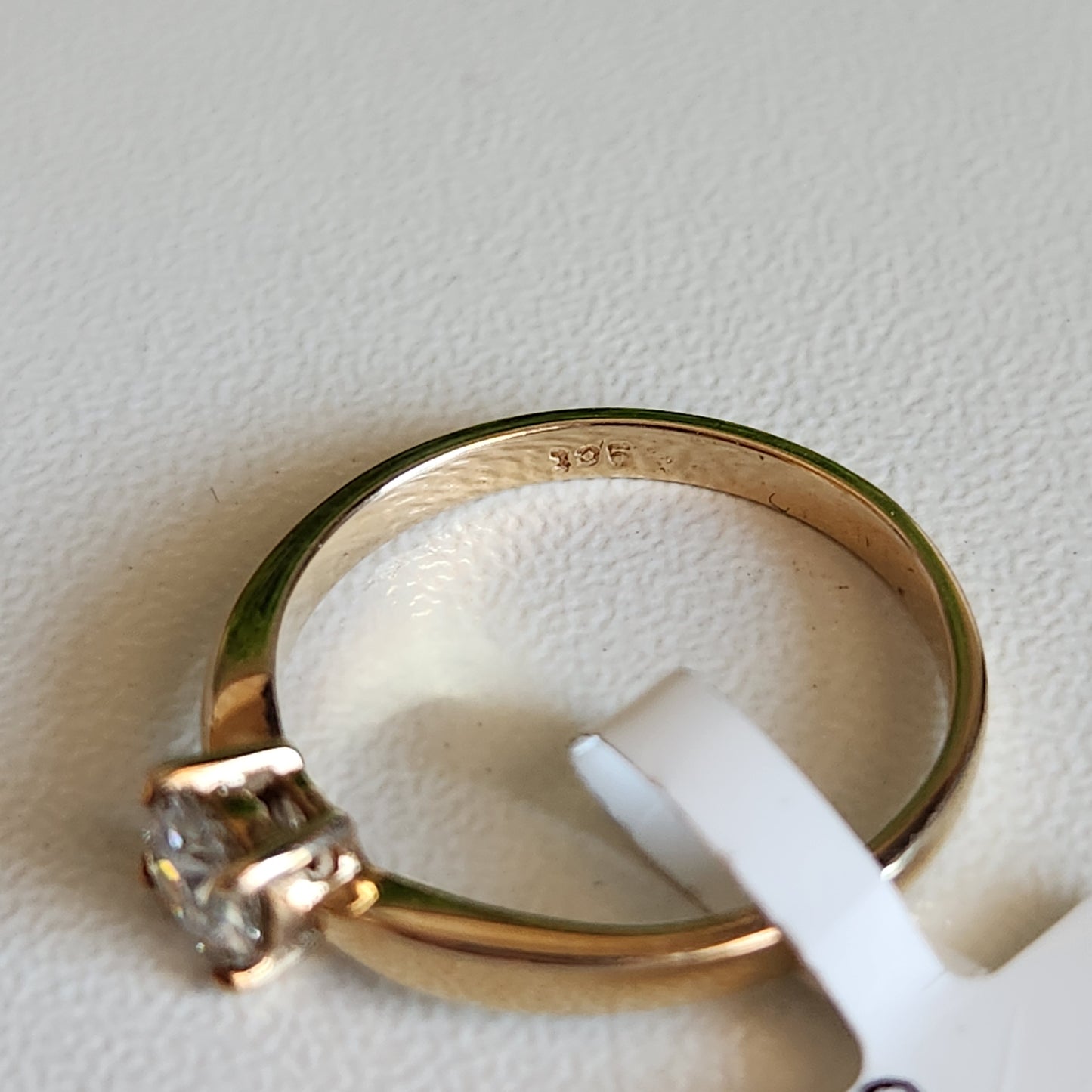 9kt Yellow Gold and Diamond 0.40ct J VS2 Ring