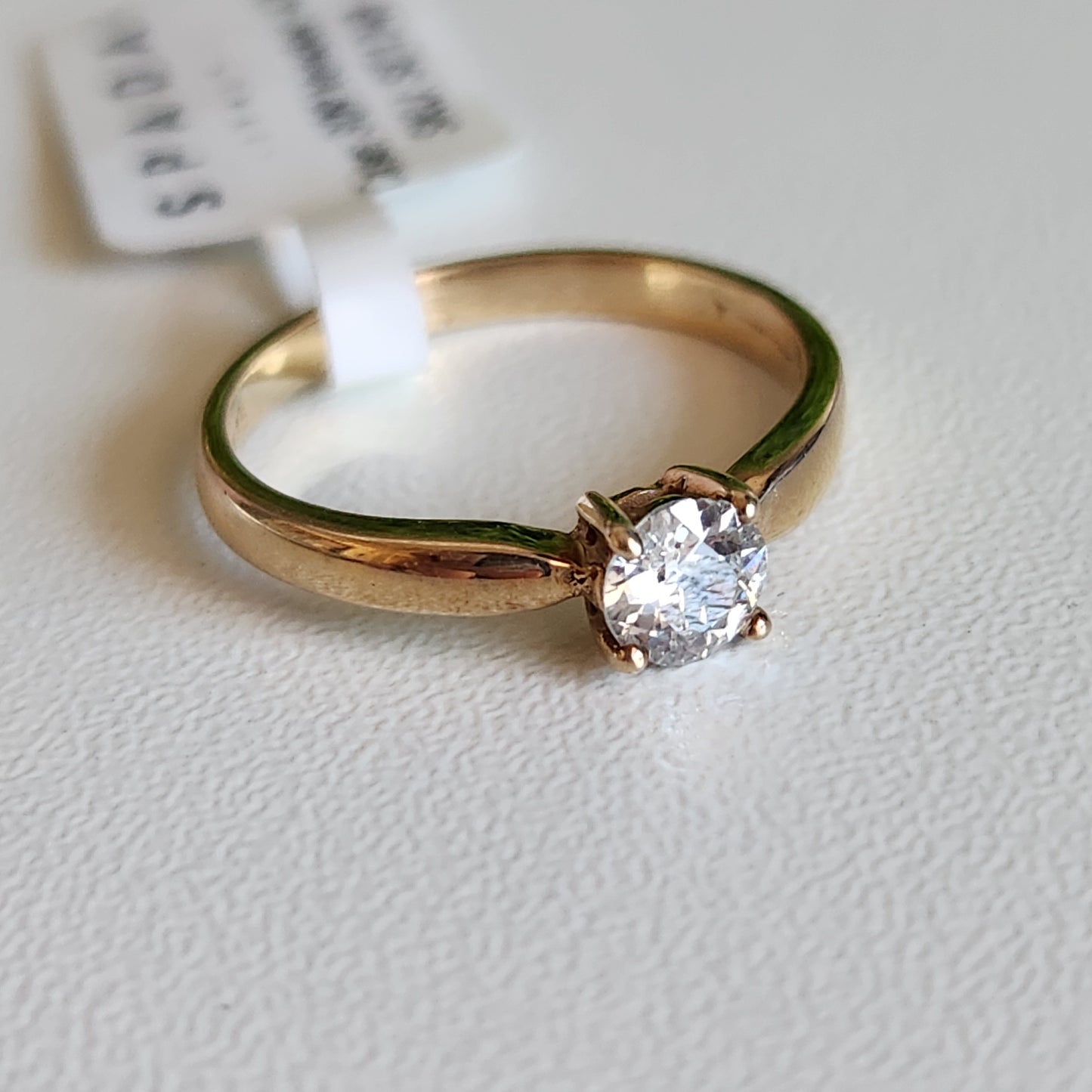 9kt Yellow Gold and Diamond 0.40ct J VS2 Ring