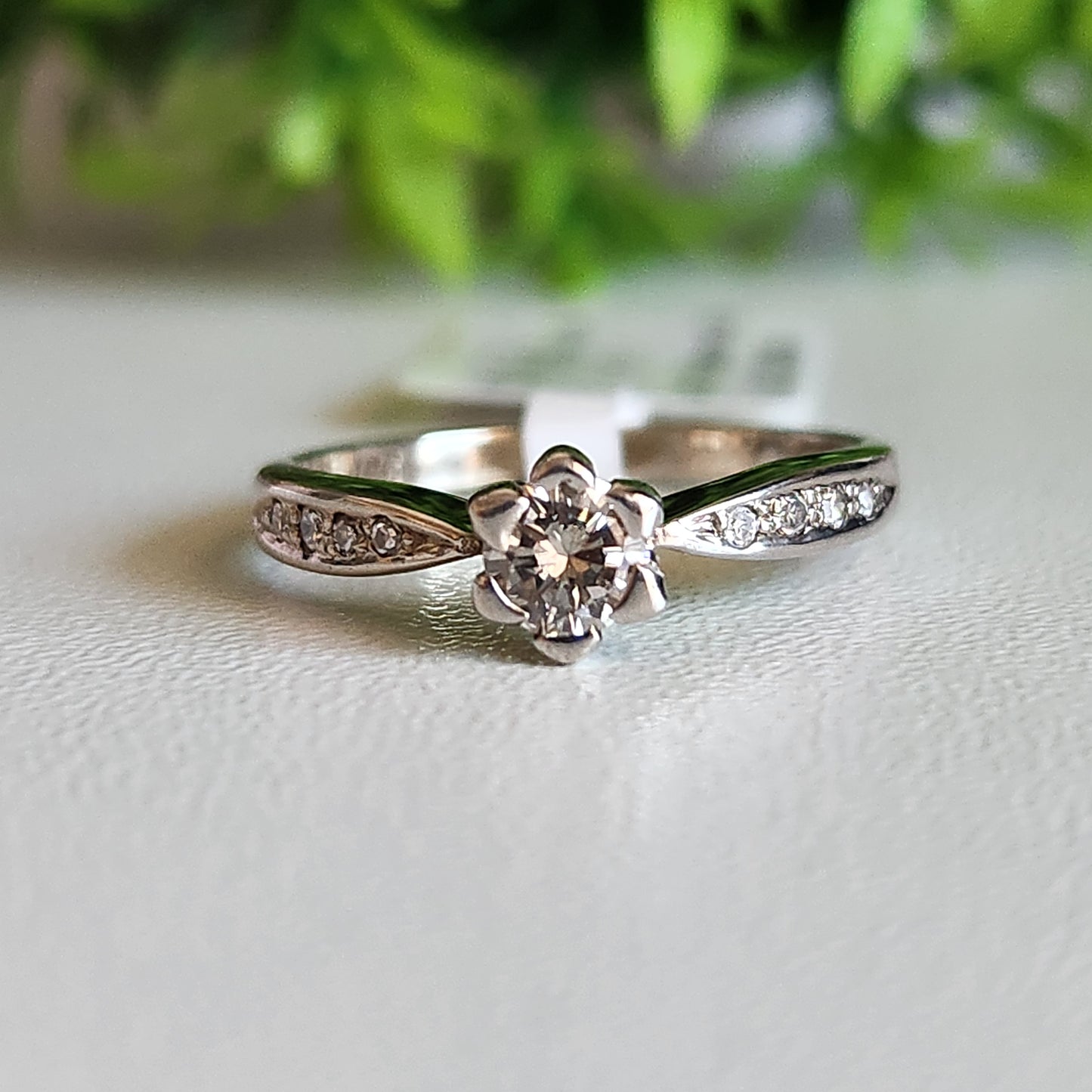 9kt White Gold and Diamond 0.30ct M VS Ring