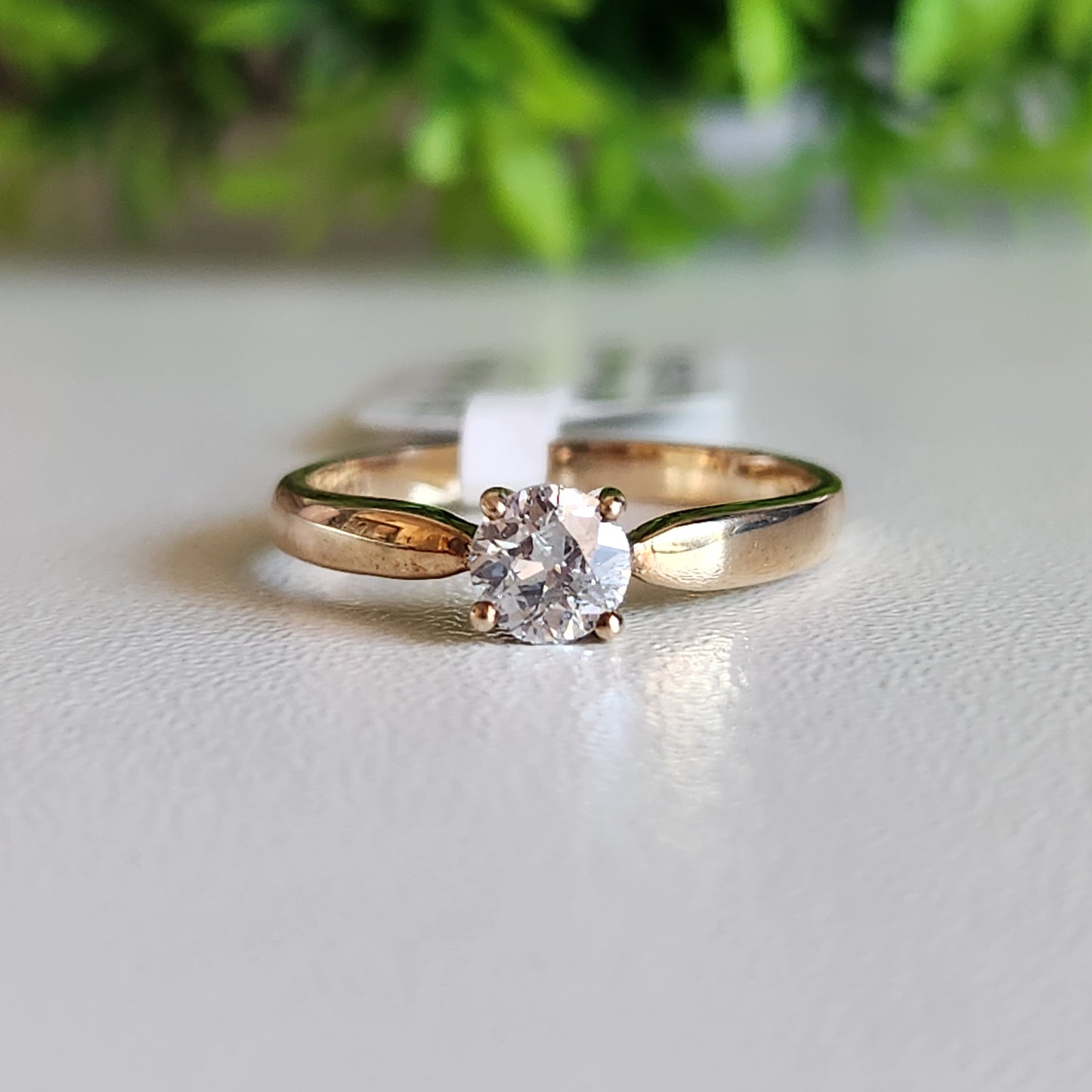 9kt Yellow Gold and Diamond 0.40ct J VS2 Ring