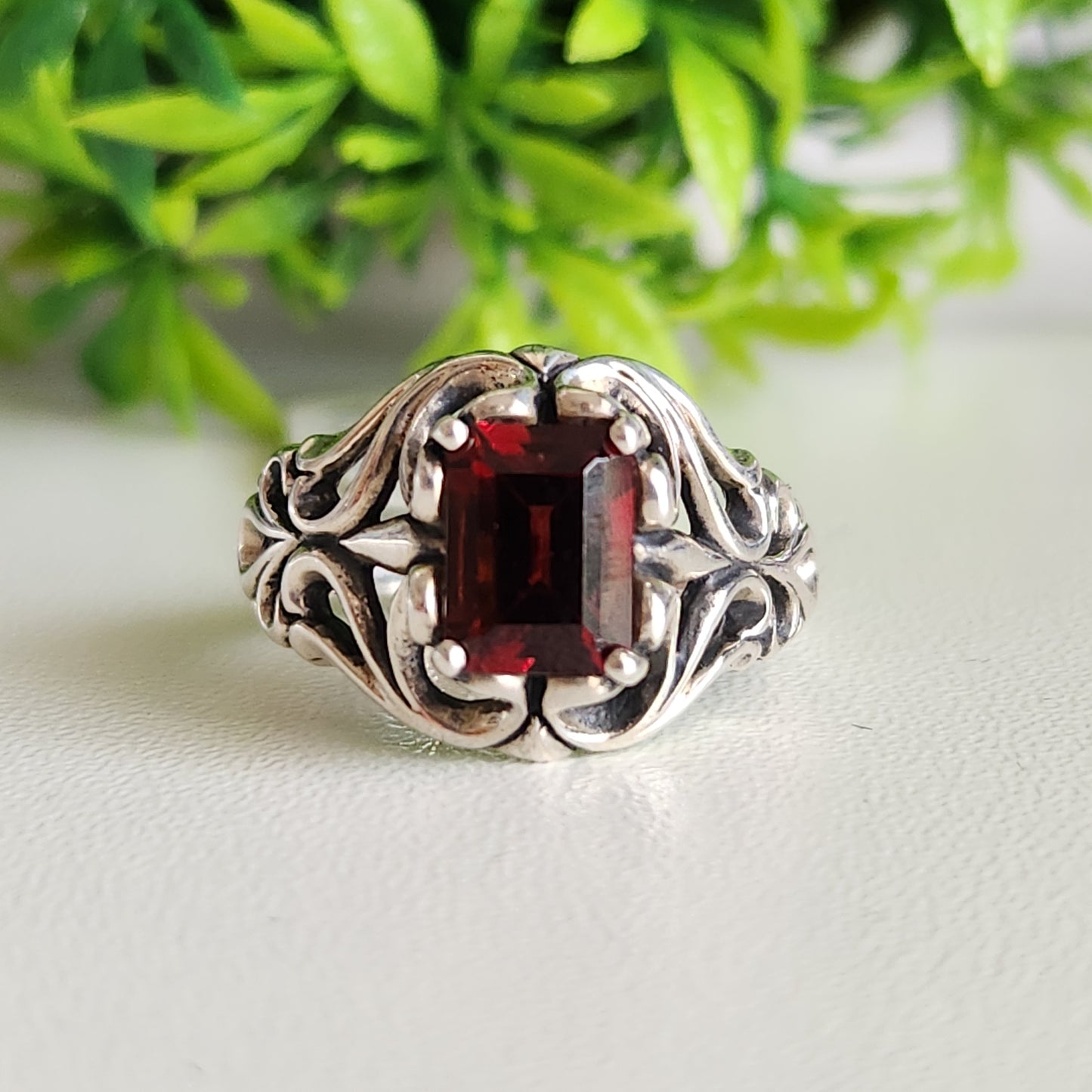 925 Sterling Silver Rectangle Garnet Kabana Ring