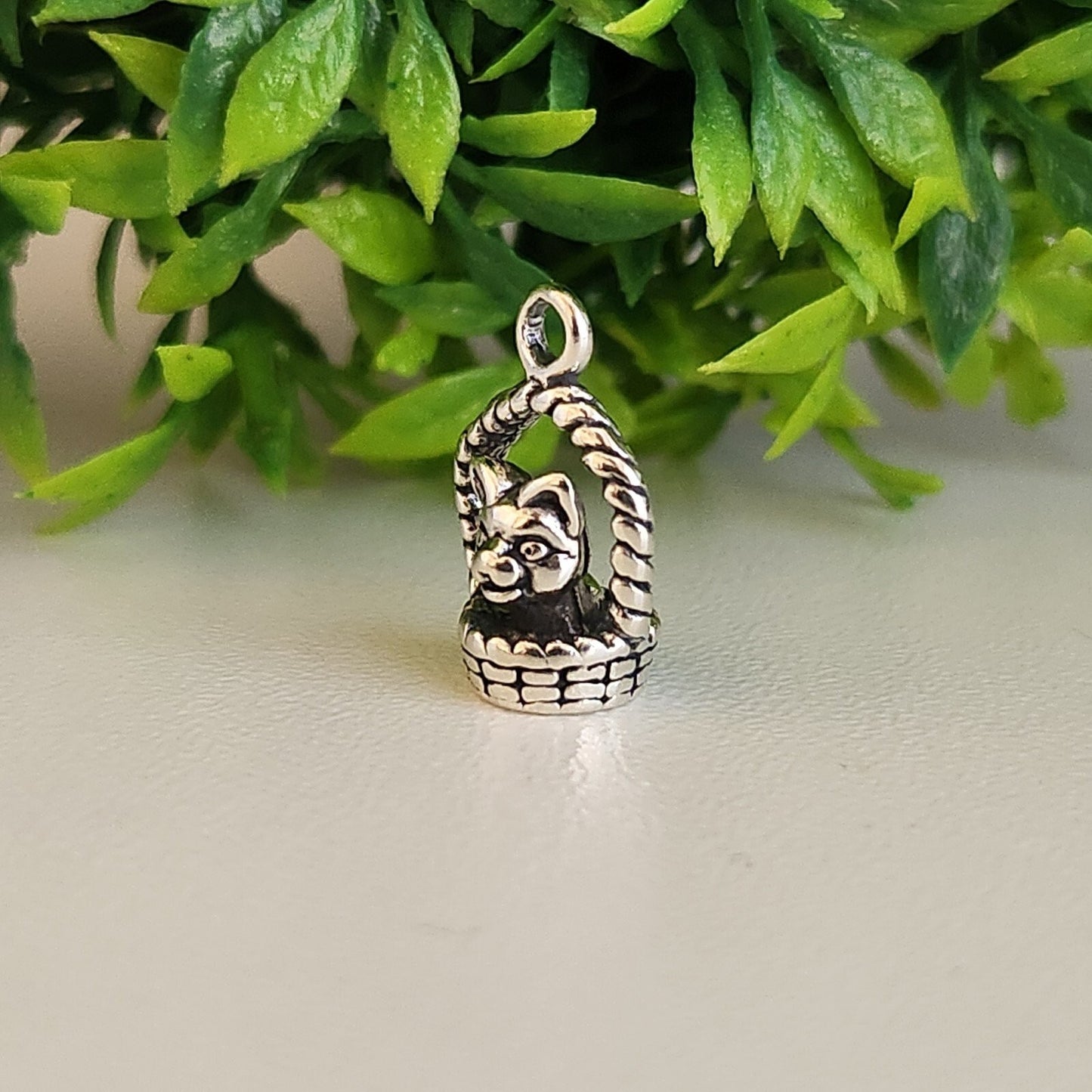 925 Sterling Silver Kitten in a Basket Charm