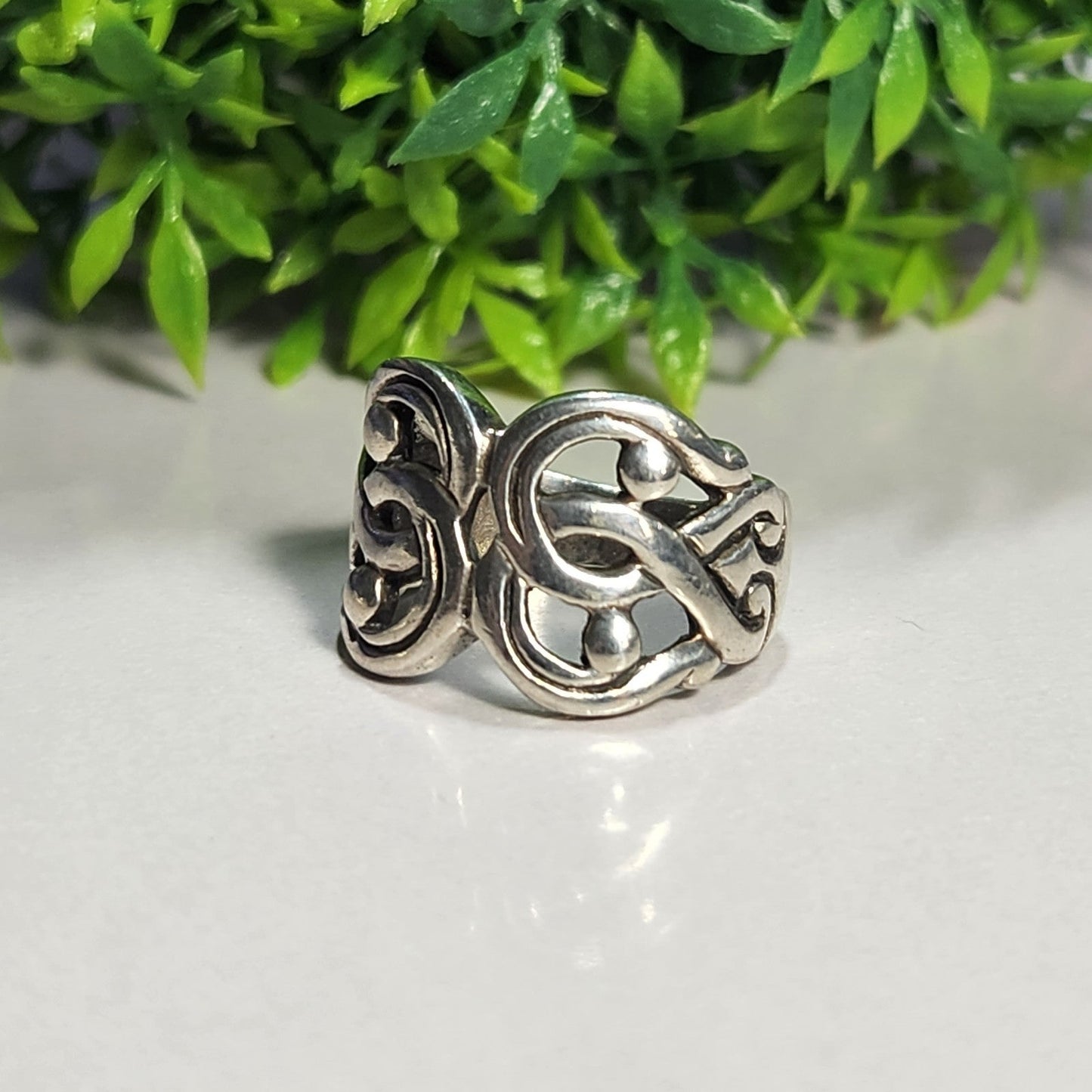 925 Sterling Silver Ornate Ring