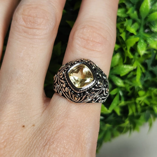 925 Sterling Silver Vintage Yellow Stone Ring