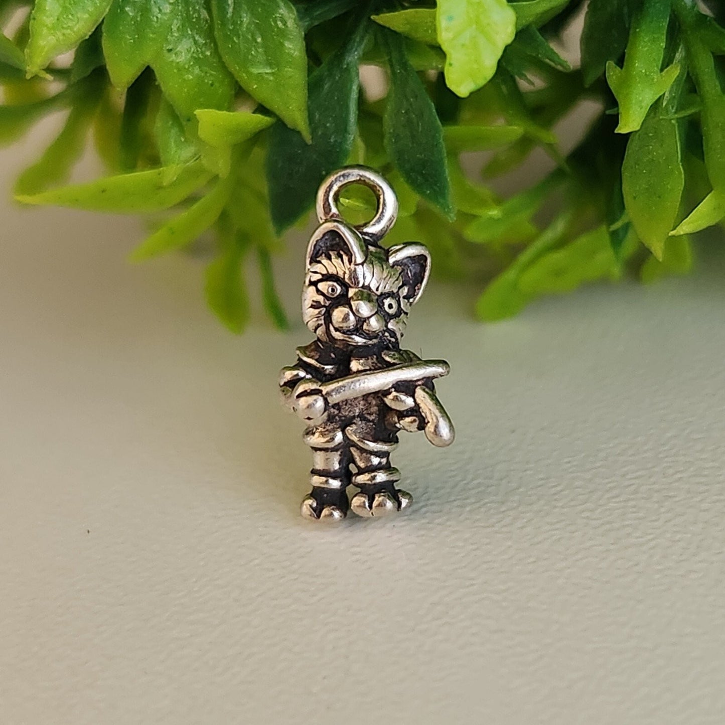 925 Sterling Silver Cat with a Violin Charm