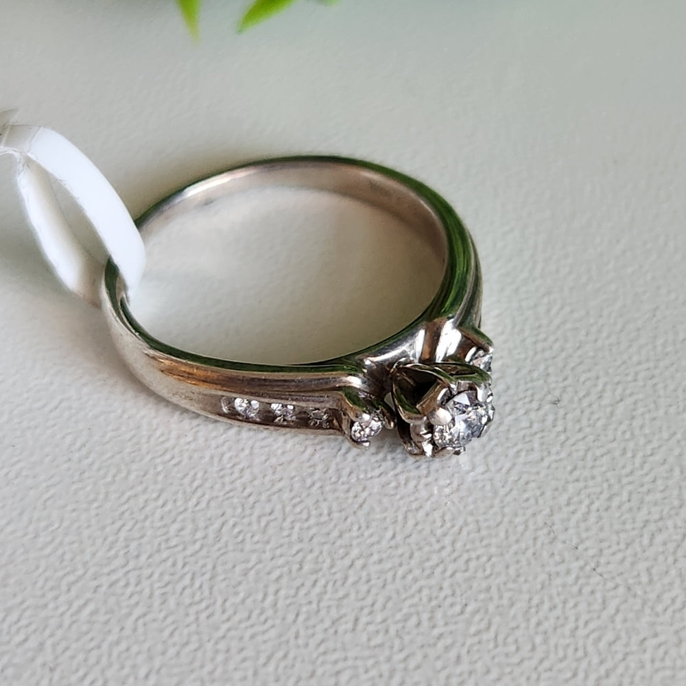 925 Sterling Silver 0.13ct Diamond Ring