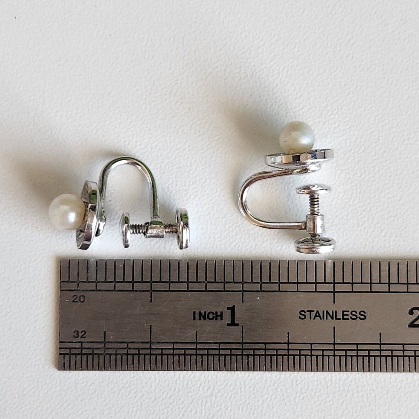 925 Sterling Silver Marvel 1940s Screw Back Pearl Earrings