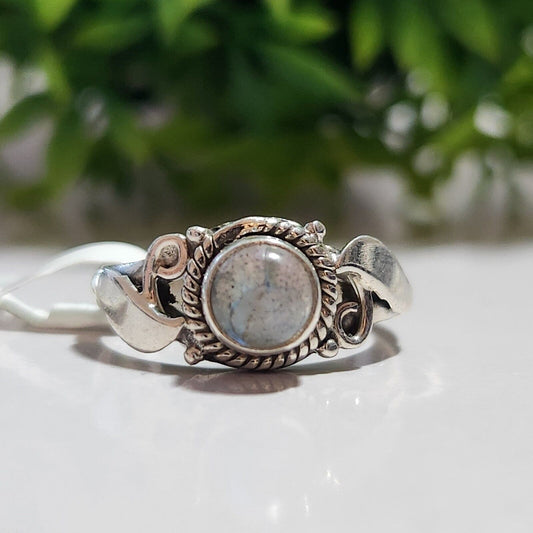 925 Sterling Silver Labradorite Ring