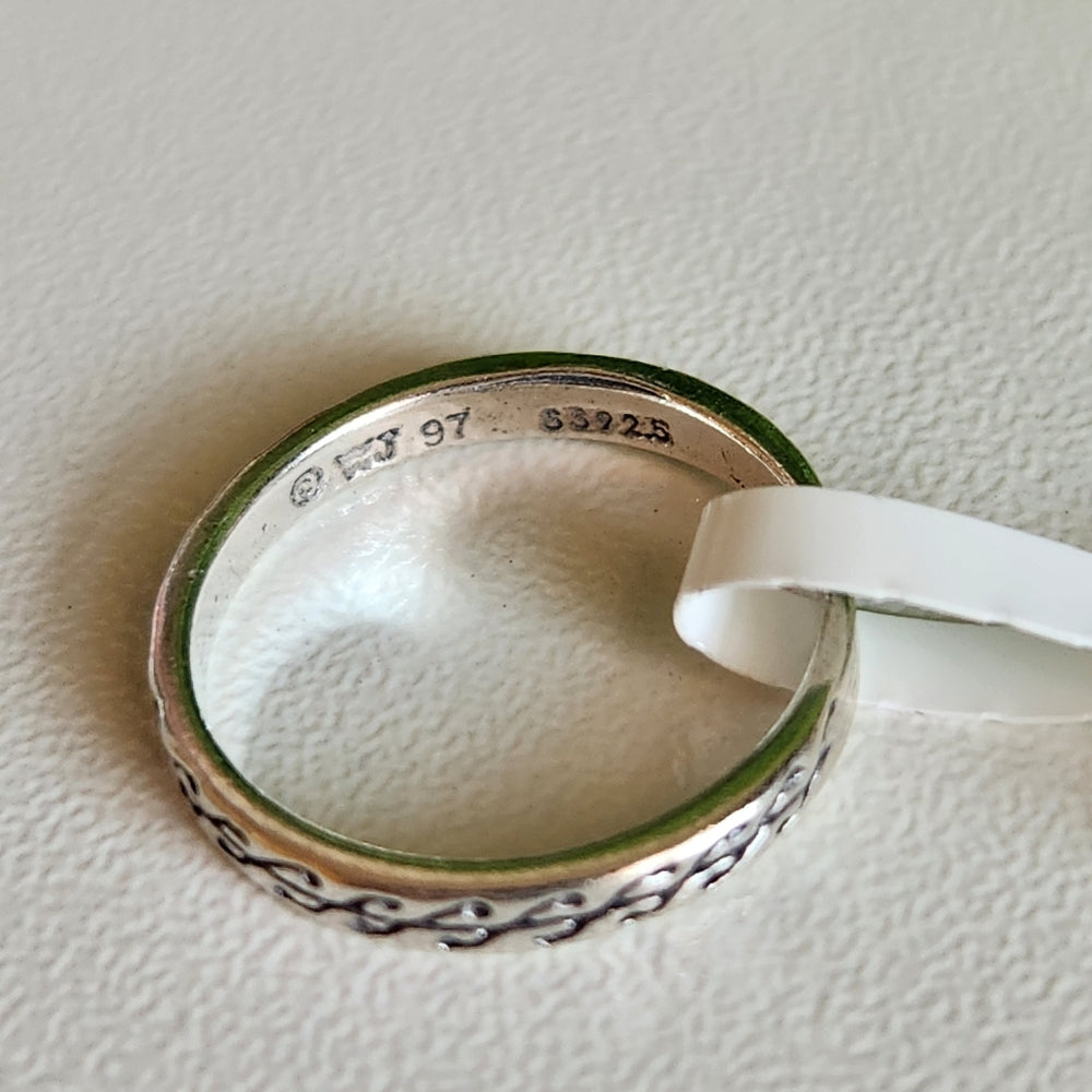 925 Sterling Silver Wavy Design Band