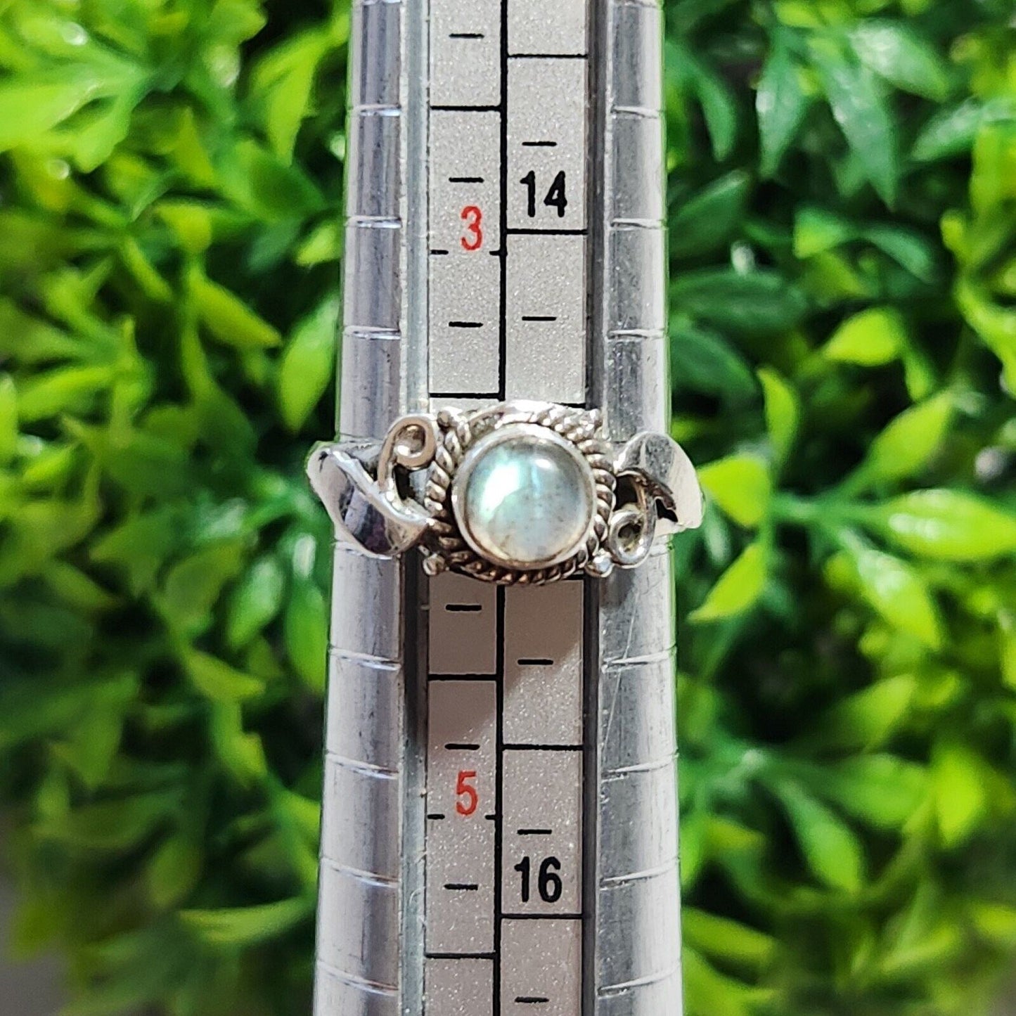 925 Sterling Silver Labradorite Ring