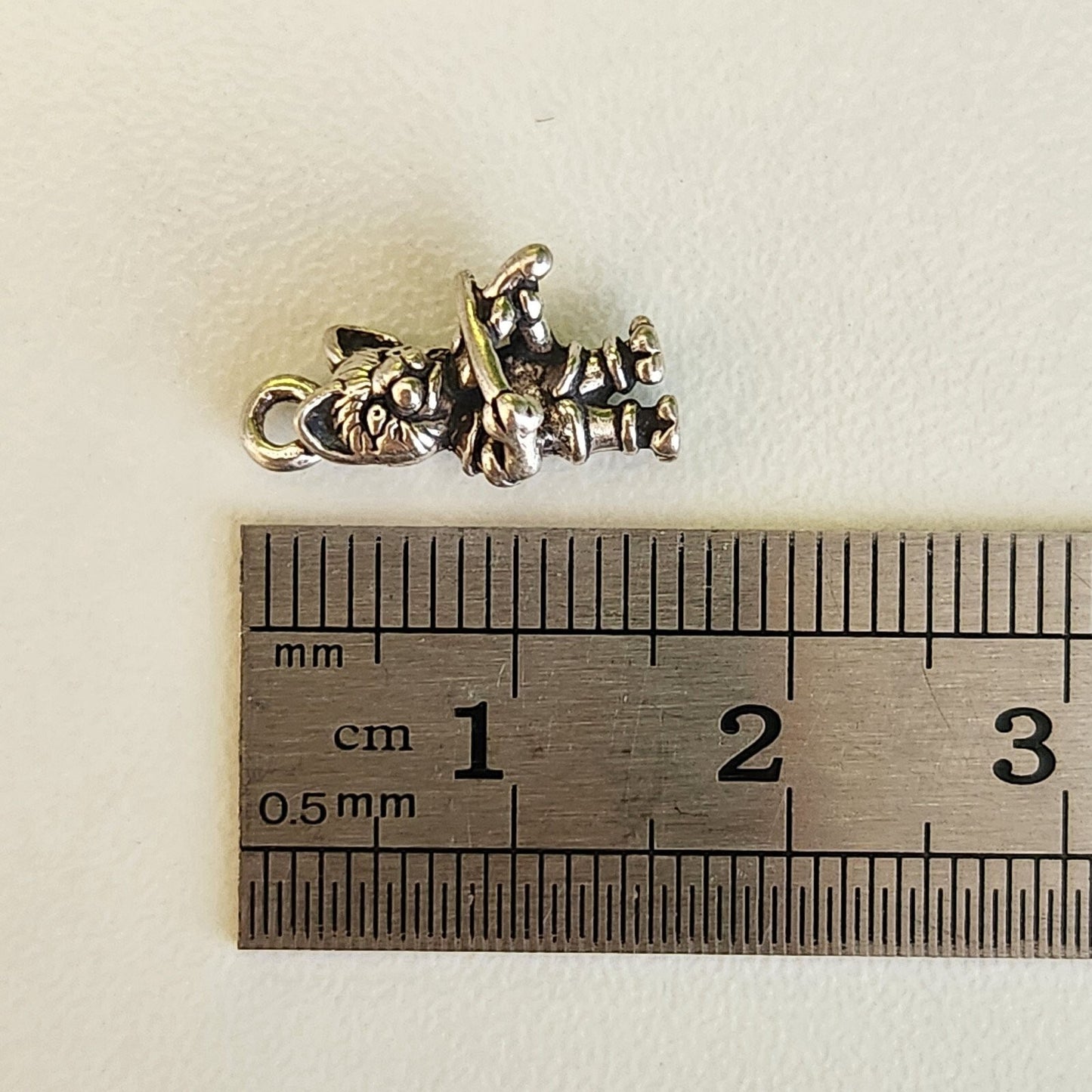 925 Sterling Silver Cat with a Violin Charm