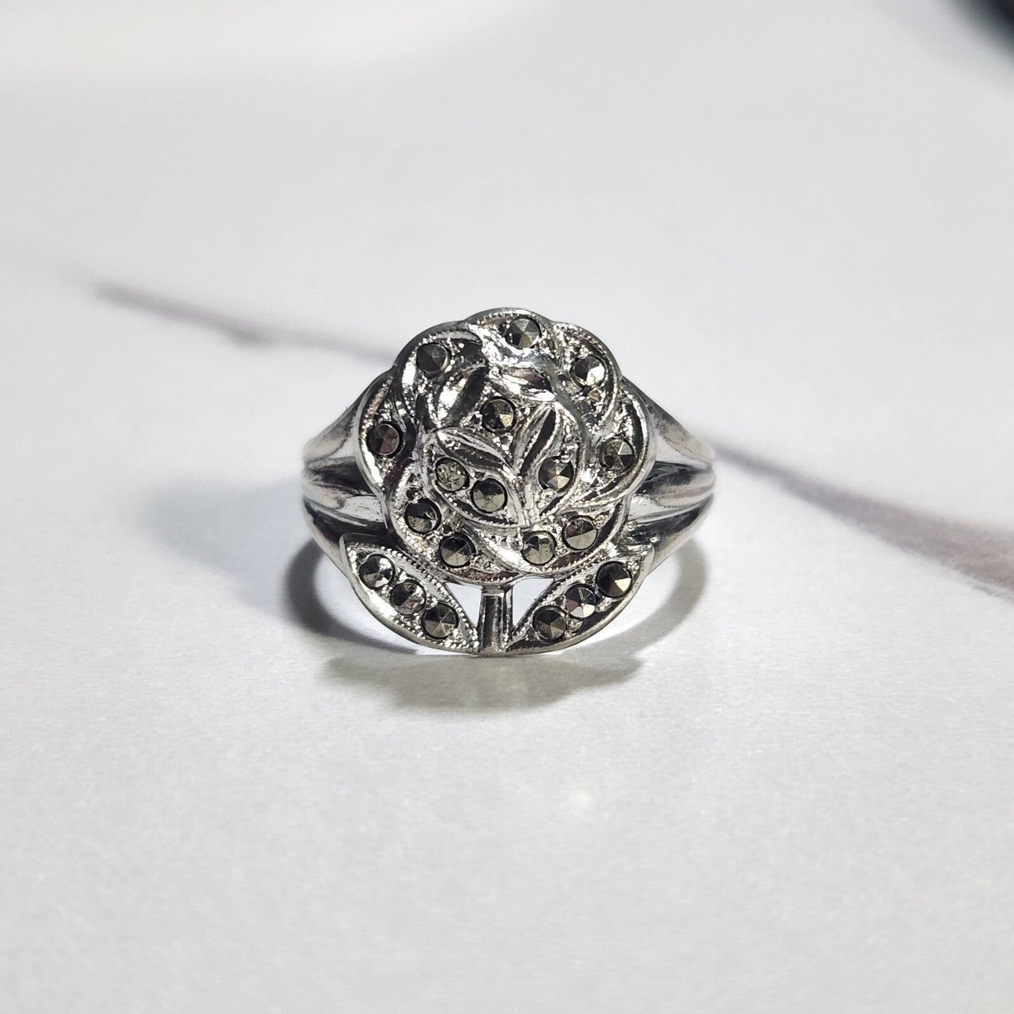925 Sterling Silver Marcasite Flower Ring