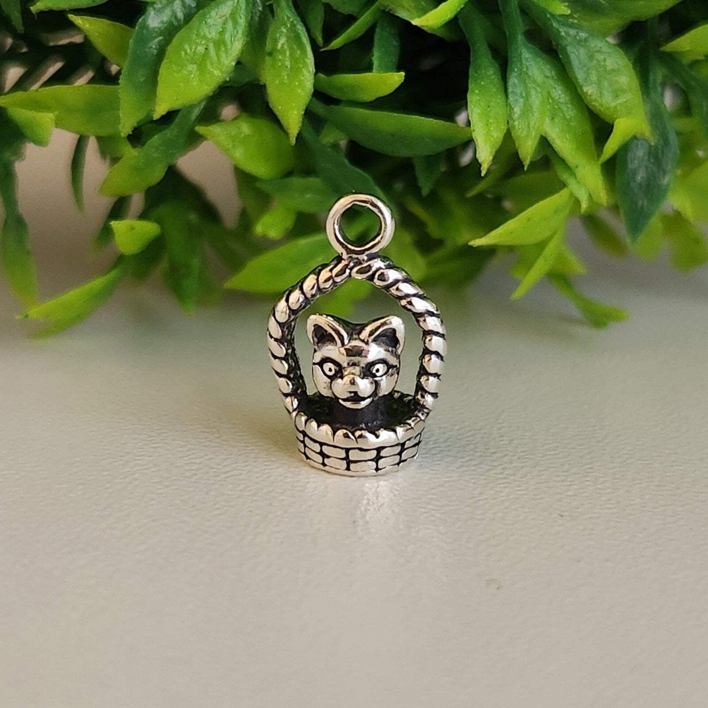 925 Sterling Silver Kitten in a Basket Charm