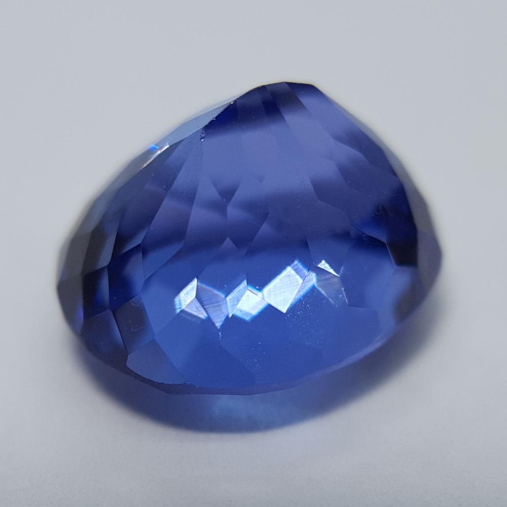 Tanzanite - 4.93ct Oval Gemstone - Spada Diamonds