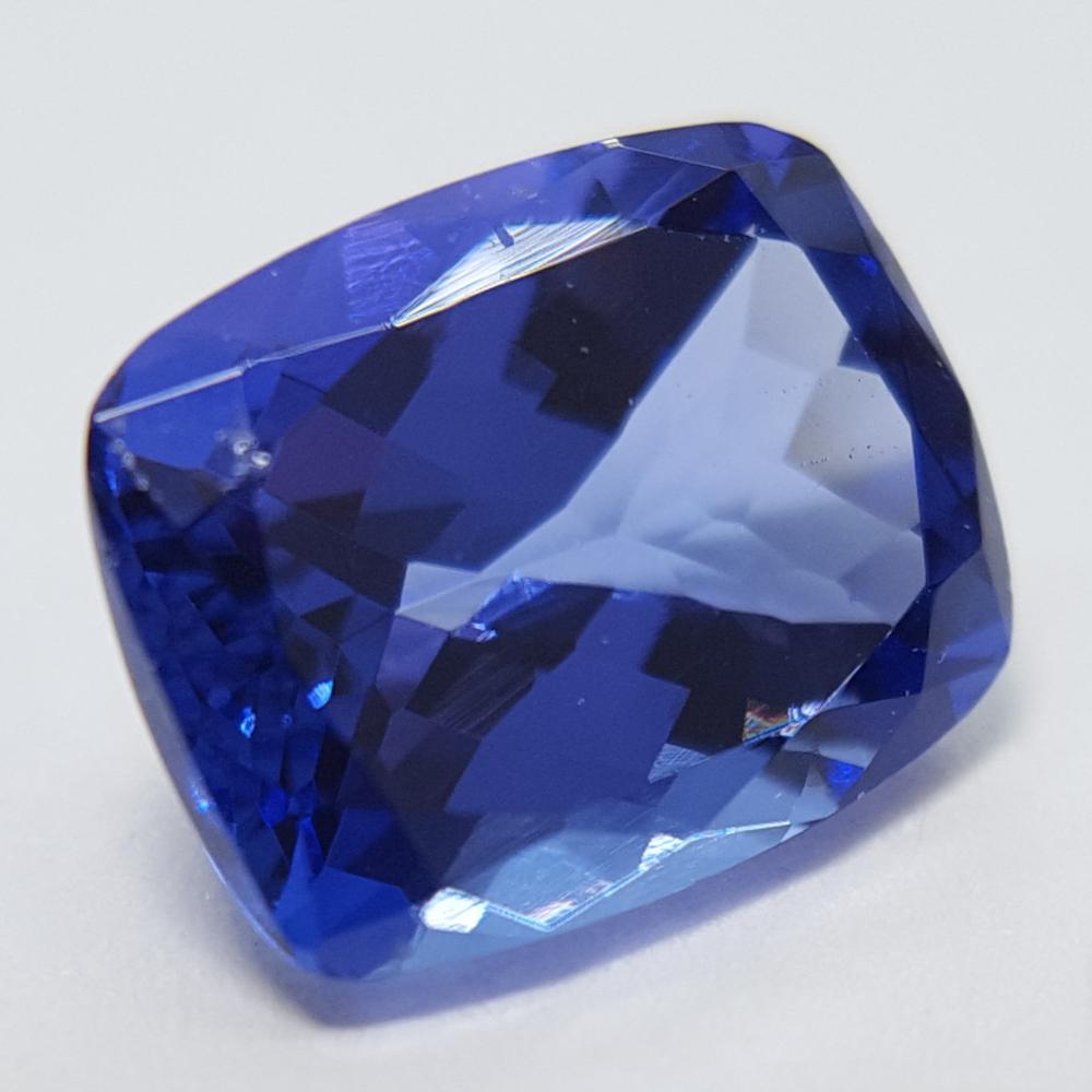 Tanzanite - 1.88ct Cushion Gemstone - Spada Diamonds