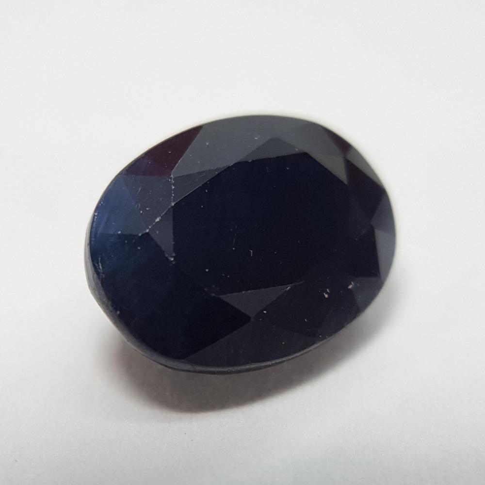Sapphire - 1.70ct Oval Gemstone - Spada Diamonds