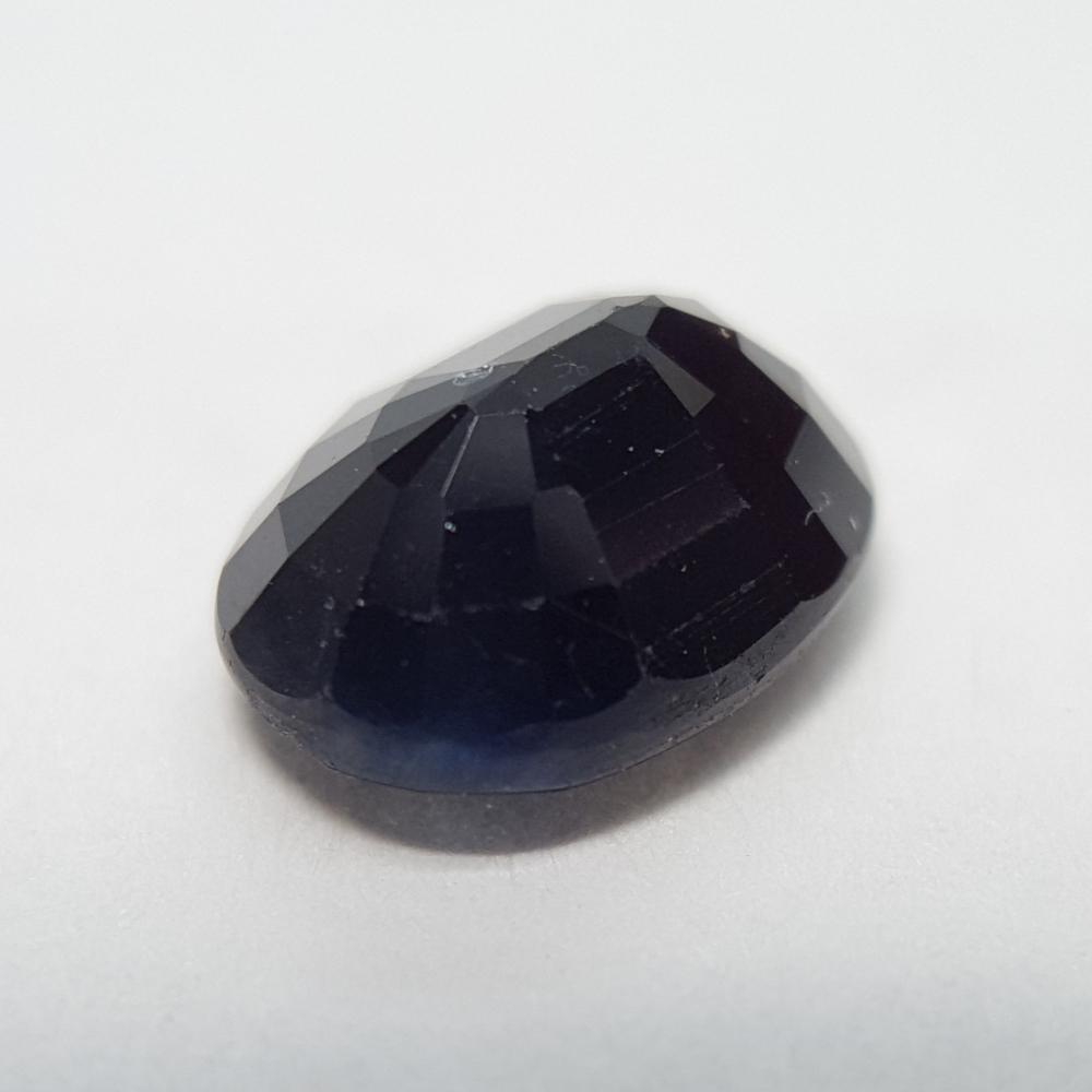 Sapphire - 1.70ct Oval Gemstone - Spada Diamonds