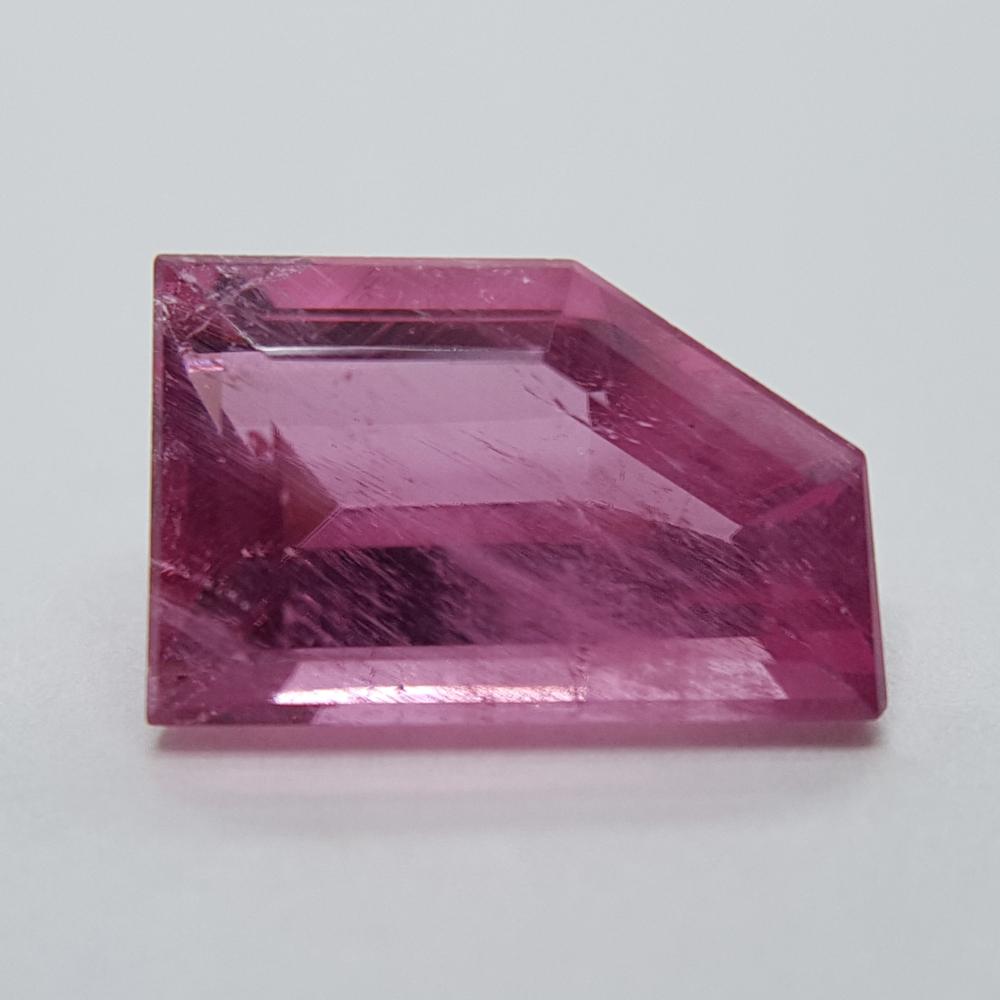 Tourmaline - 2.43ct Irregular Pentagon Gemstone - Spada Diamonds