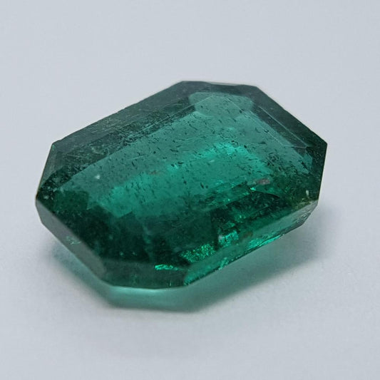Emerald - 1.25ct Modified Emerald Gemstone - Spada Diamonds