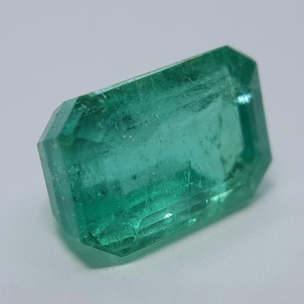 Emerald - 3.27ct Emerald Gemstone - Spada Diamonds