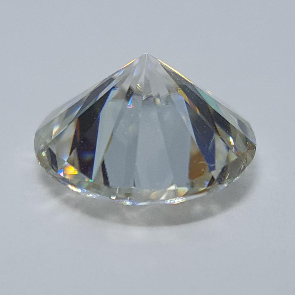 Moissanite - 1.61ct Round Gemstone - Spada Diamonds
