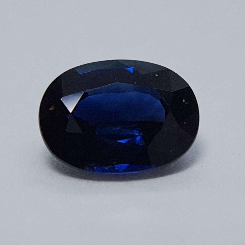 Sapphire - 1.06ct Oval Gemstone - Spada Diamonds