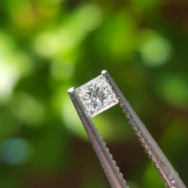 Natural 0.16ct H SI1 Square Princess Diamond