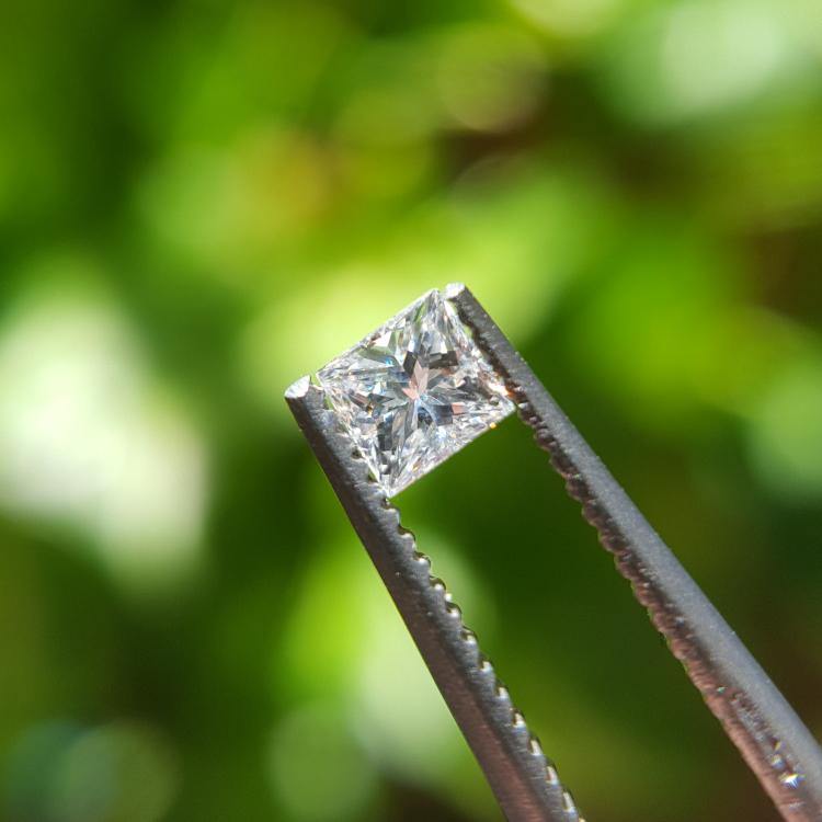 Natural 0.18ct F VS Square Princess Diamond