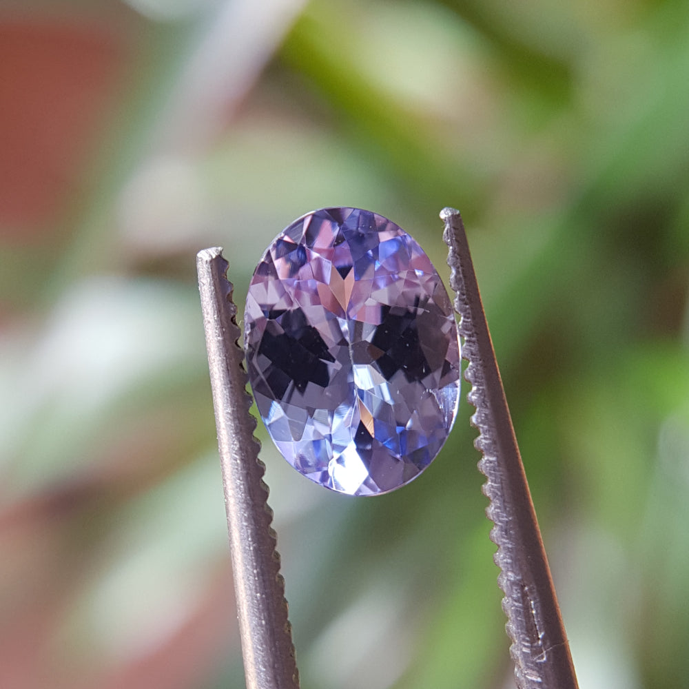 Tanzanite - 0.90ct Oval Gemstone