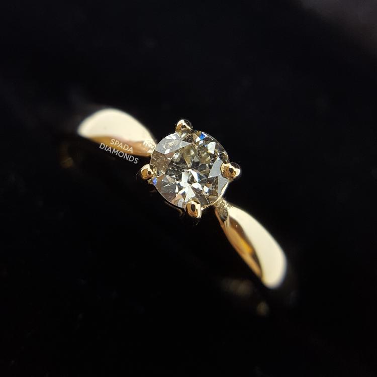 9kt Yellow Gold 4 - Claw Diamond Ring