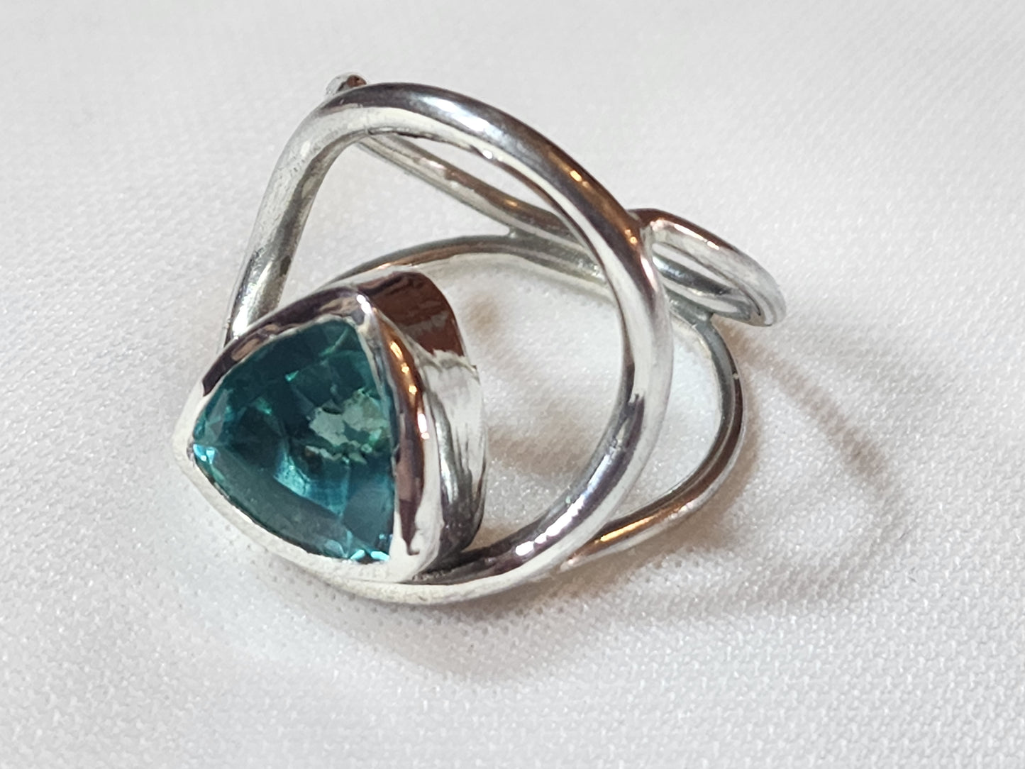 925 Sterling Silver and Green Sapphire Ring